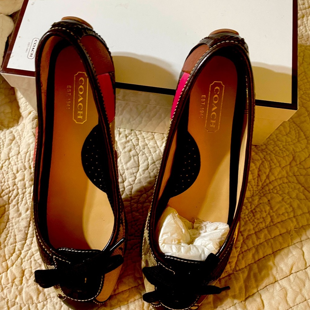 Ladies Coach shoes